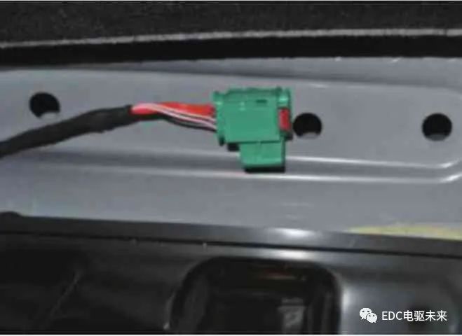 pagenumber_ebook=71,pagenumber_book=69 奔驰S400混合动力介绍的图40